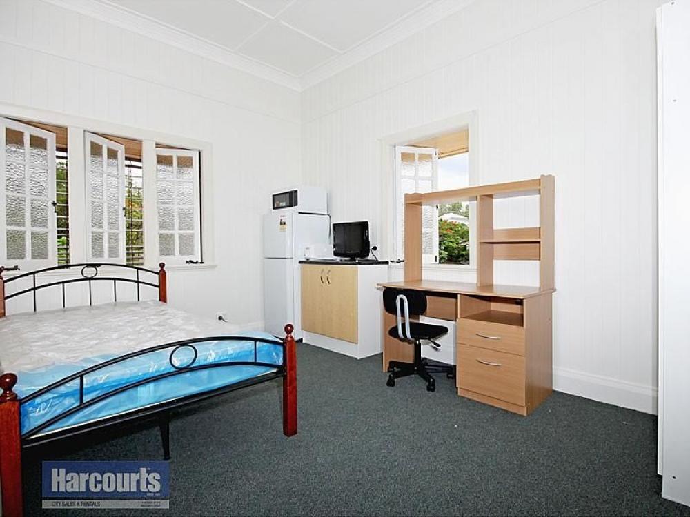 Quality share , Auchenflower ID 483