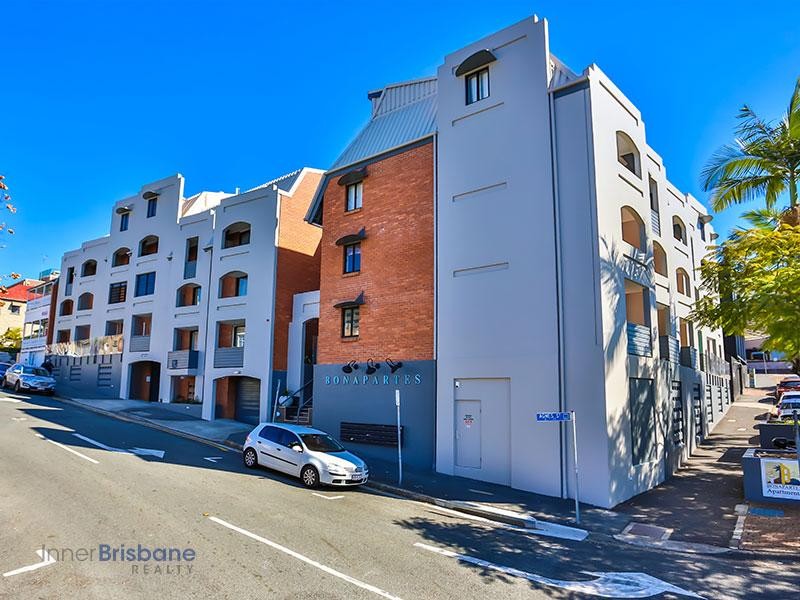 Fully Furnished 1 Bedroom Apartment, Spring Hill ID 995