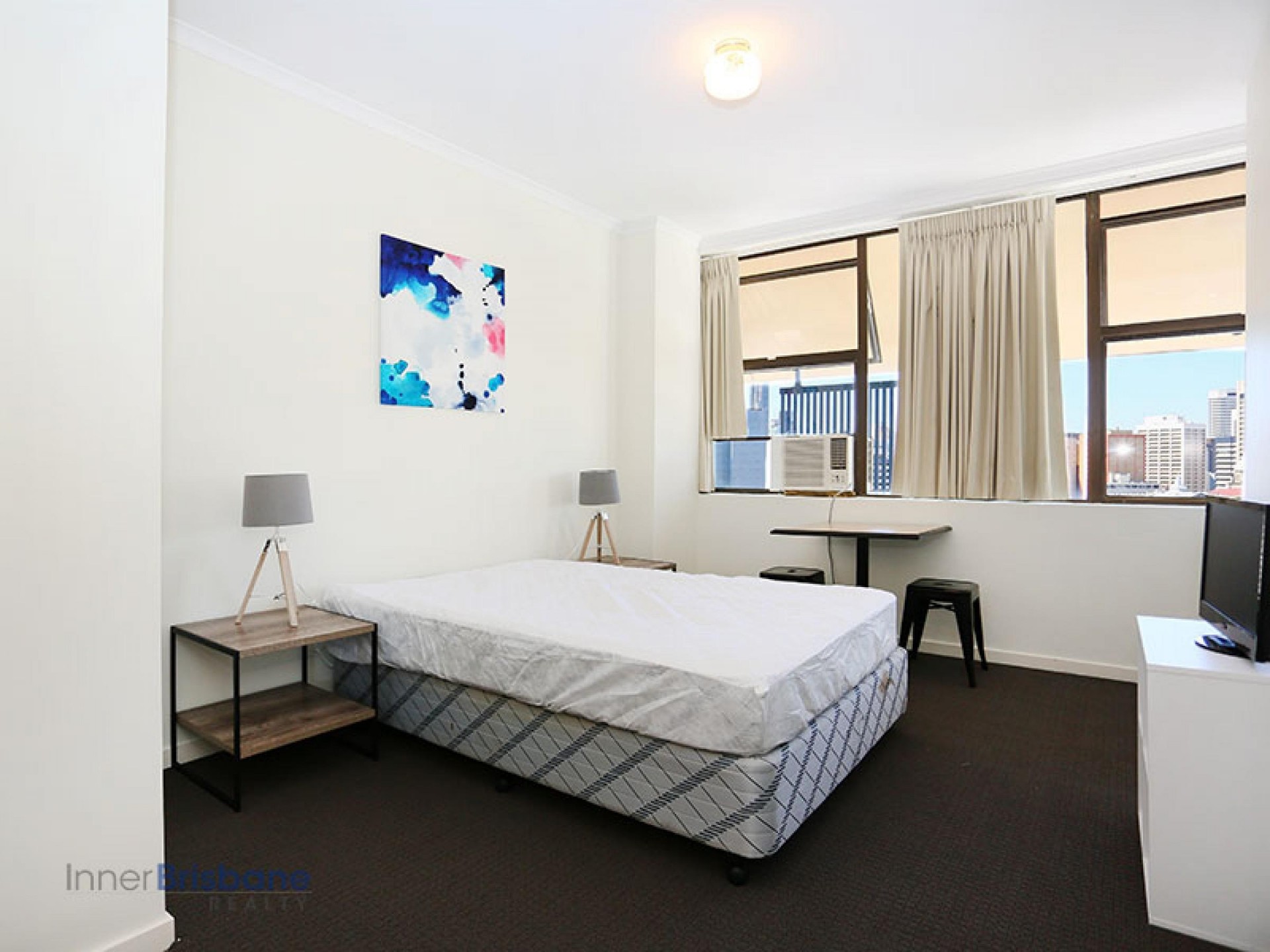 Fully Furnished Studio Utilities Included, Spring Hill ID 258